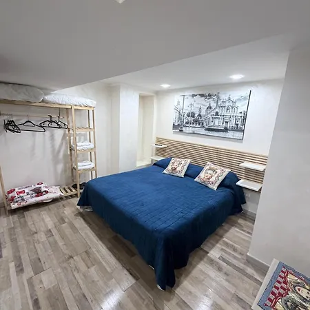 Lory House Apartment *
